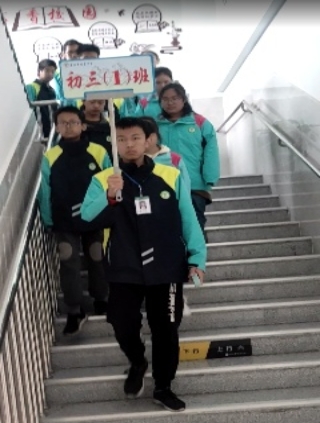 C:\Users\Administrator\Desktop\餐饮之礼\99)69PR0~%}7PG095Y4~M`Y.png