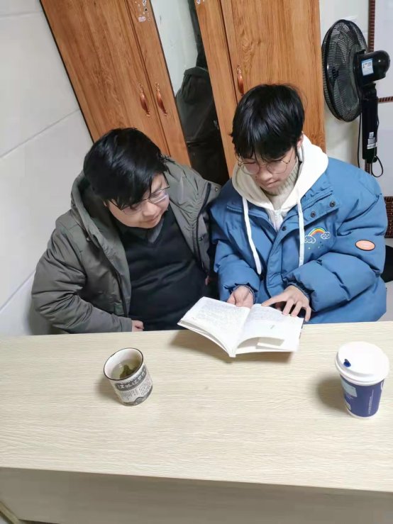 共读书1.jpg